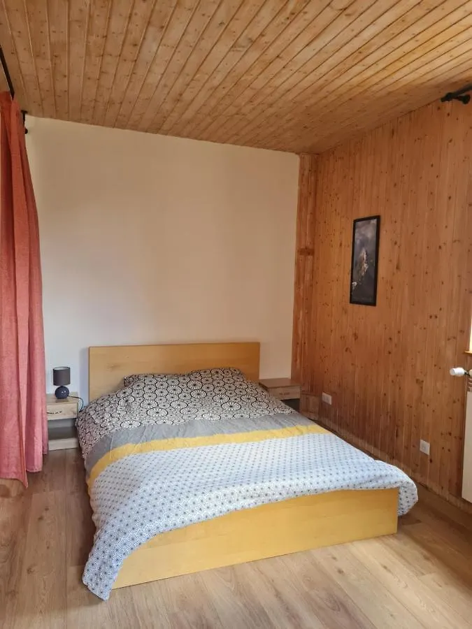 Appartement Aux P'tioux Bonheurs à Le Noyer  France